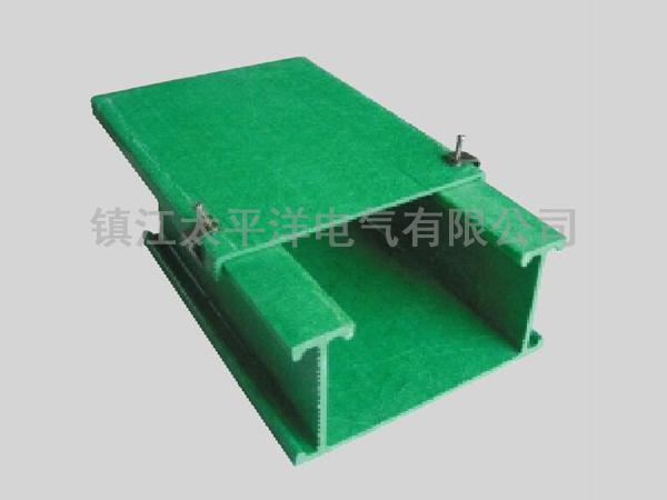 玻璃鋼槽式(shi)橋架(工字邊)