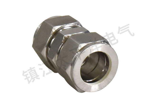 卡套直通(tong)中間接頭(tou)